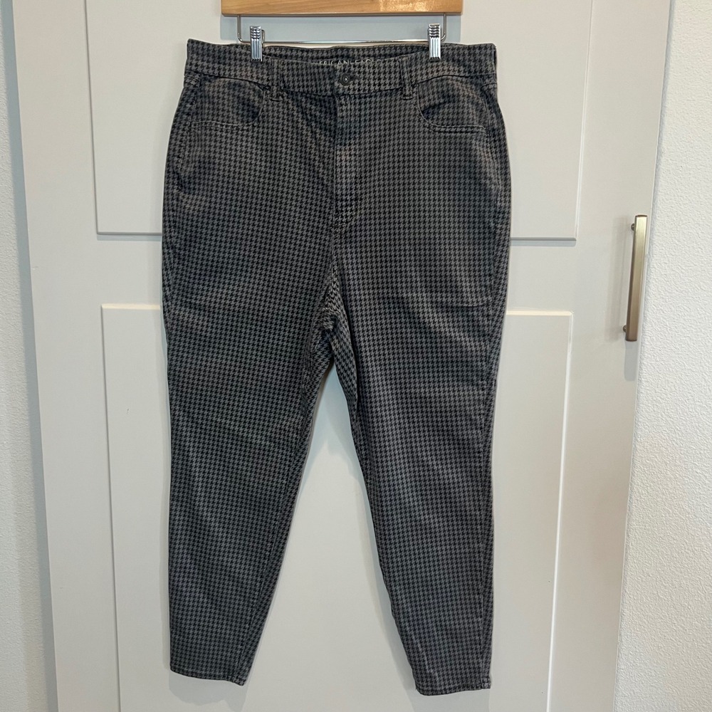 American Eagle Houndstooth Next Level Stretch Mom Jeans Women's 20 Grey Black‎